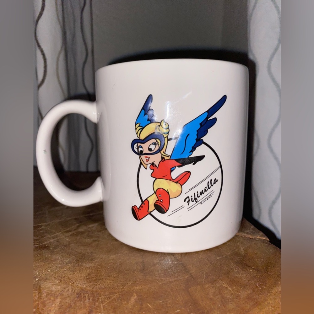 Walt Disney Fifinella Gremlin WWII WASP Airforce Pilots Porcelain Coffee Mug